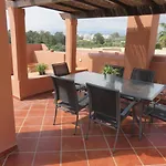 Апартаменты Beachside *