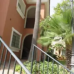Beachside Апартаменты